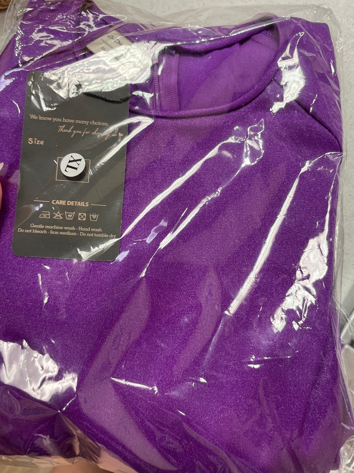 AD3 - Áo Dài Lụa Ánh Sao Thái Tuấn Tím. Final sale (no return/exchange).