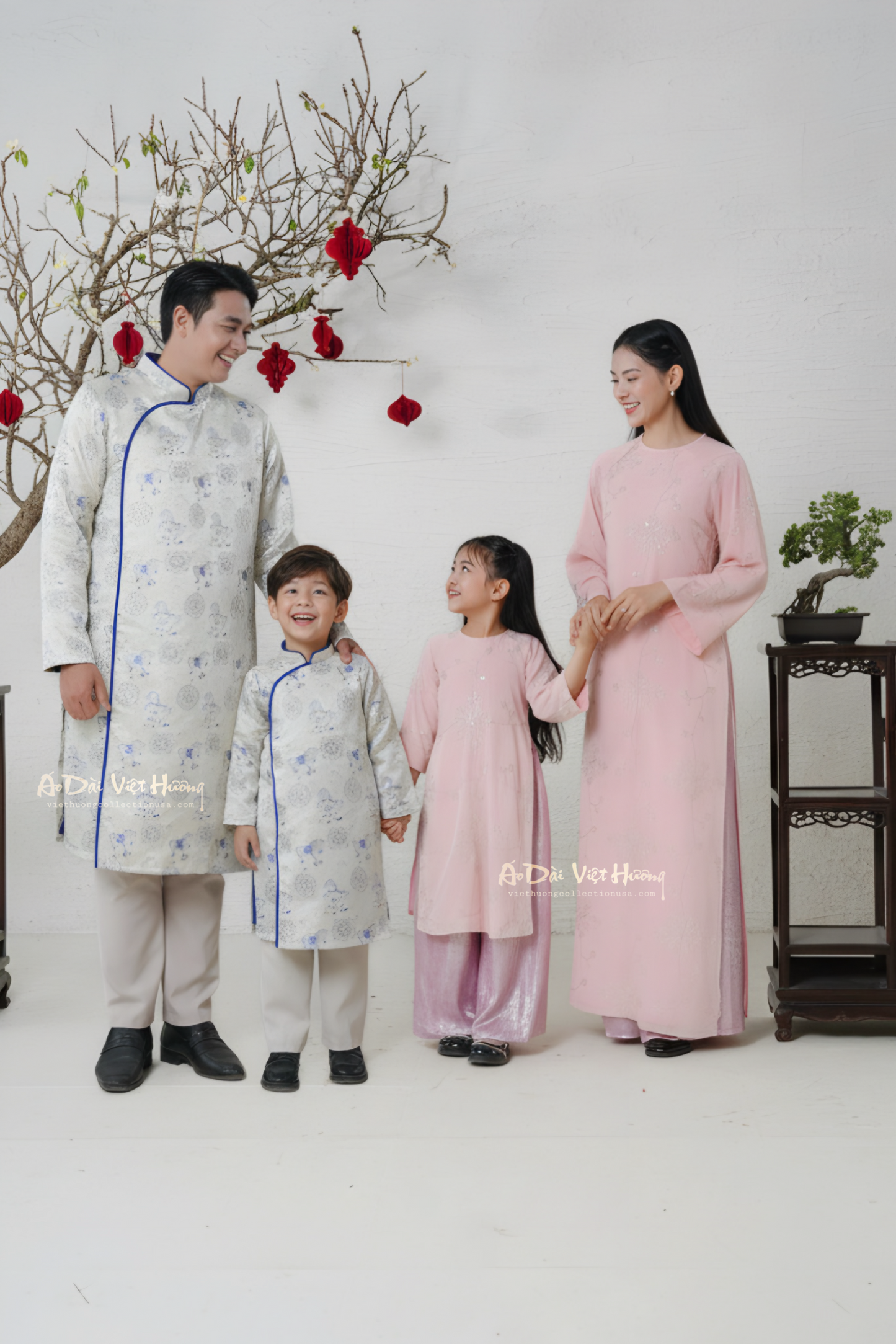 D16 - Girl’s Set Áo Dài Bé Gái (kèm quần nhũ hồng)