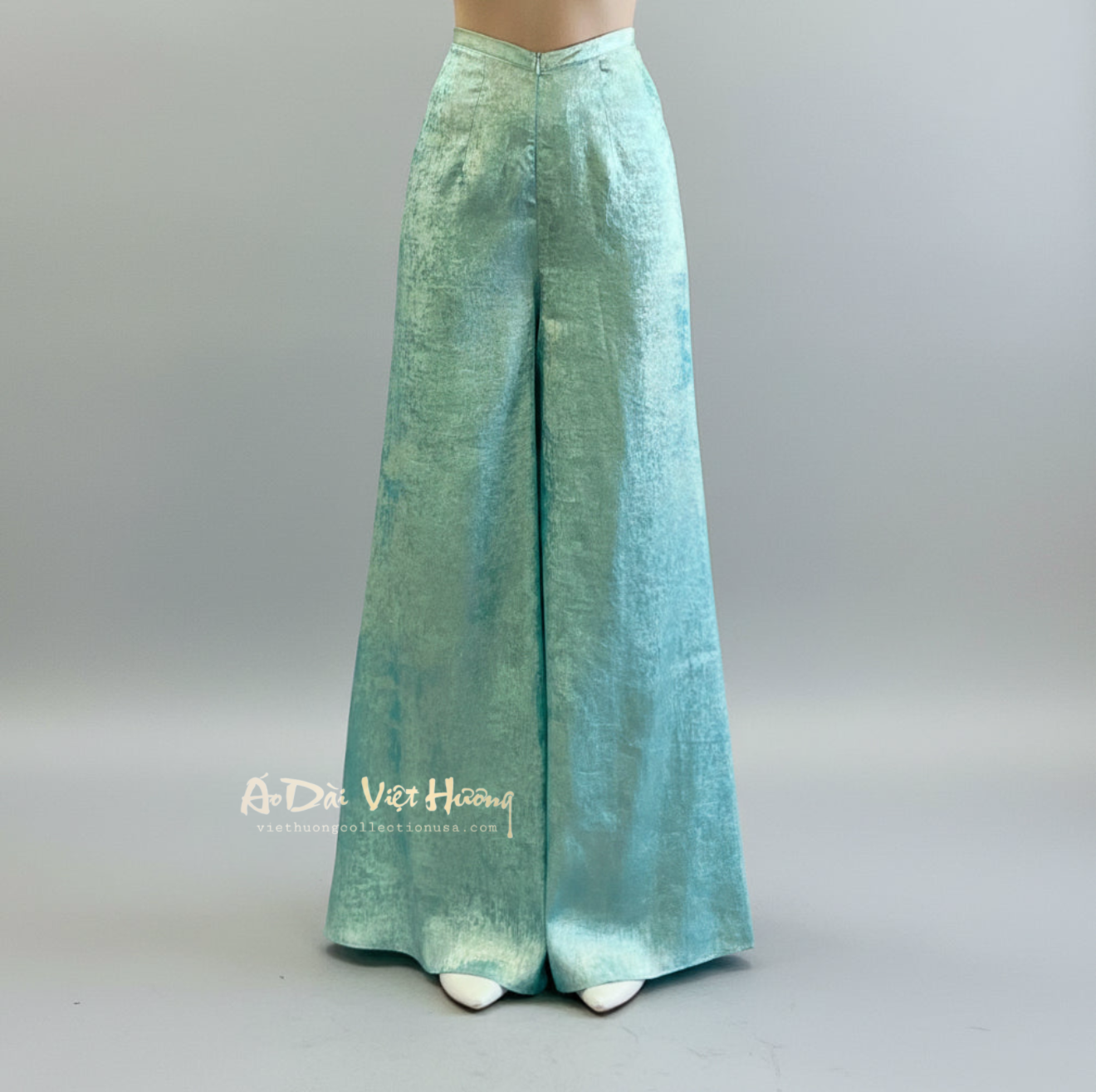 R7 - Flared Pants Nhũ Xanh Ngọc | Quần Ống Xéo.