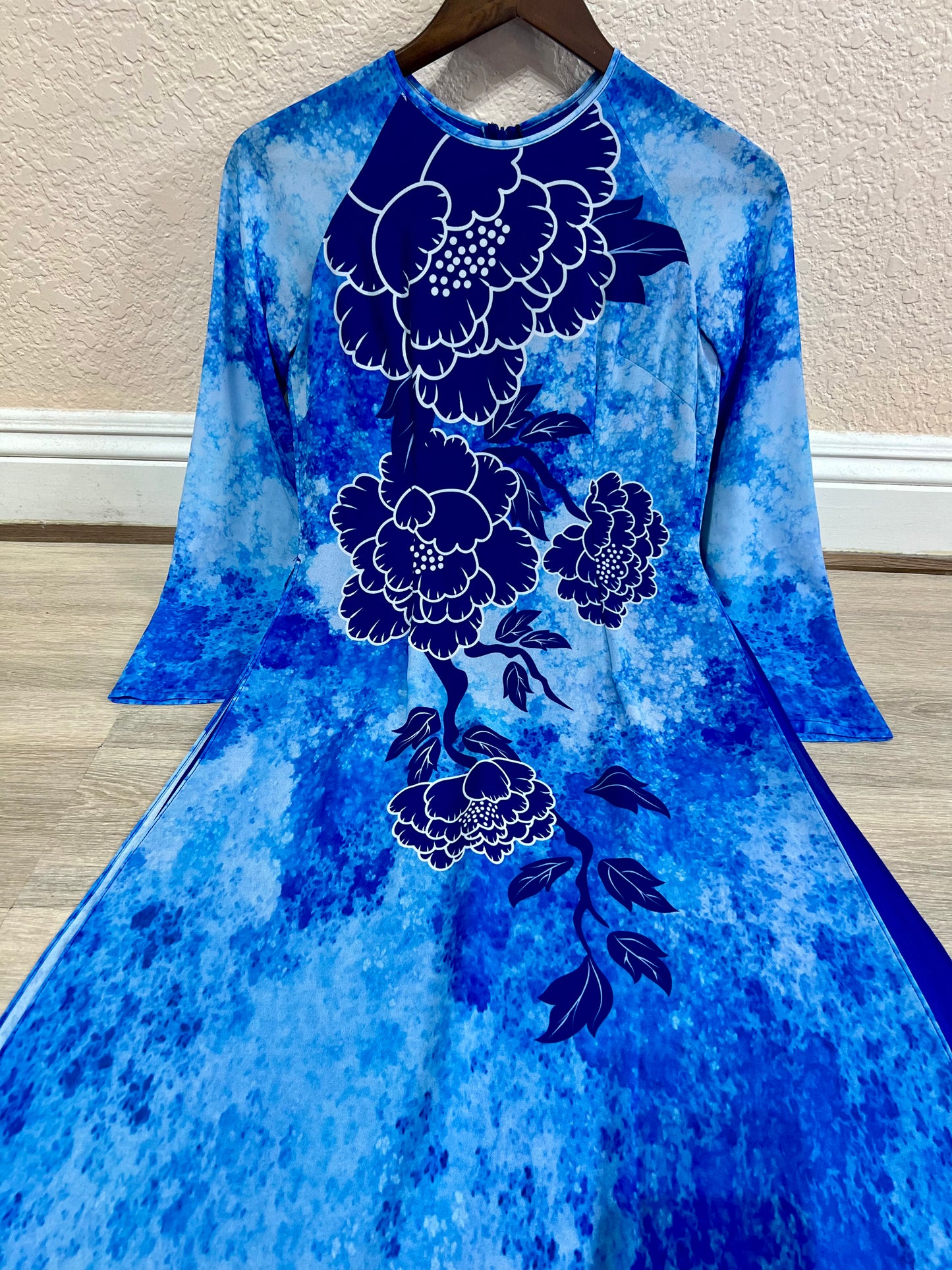 A67 - Áo Dài Chiffon 4 Tà Blue
