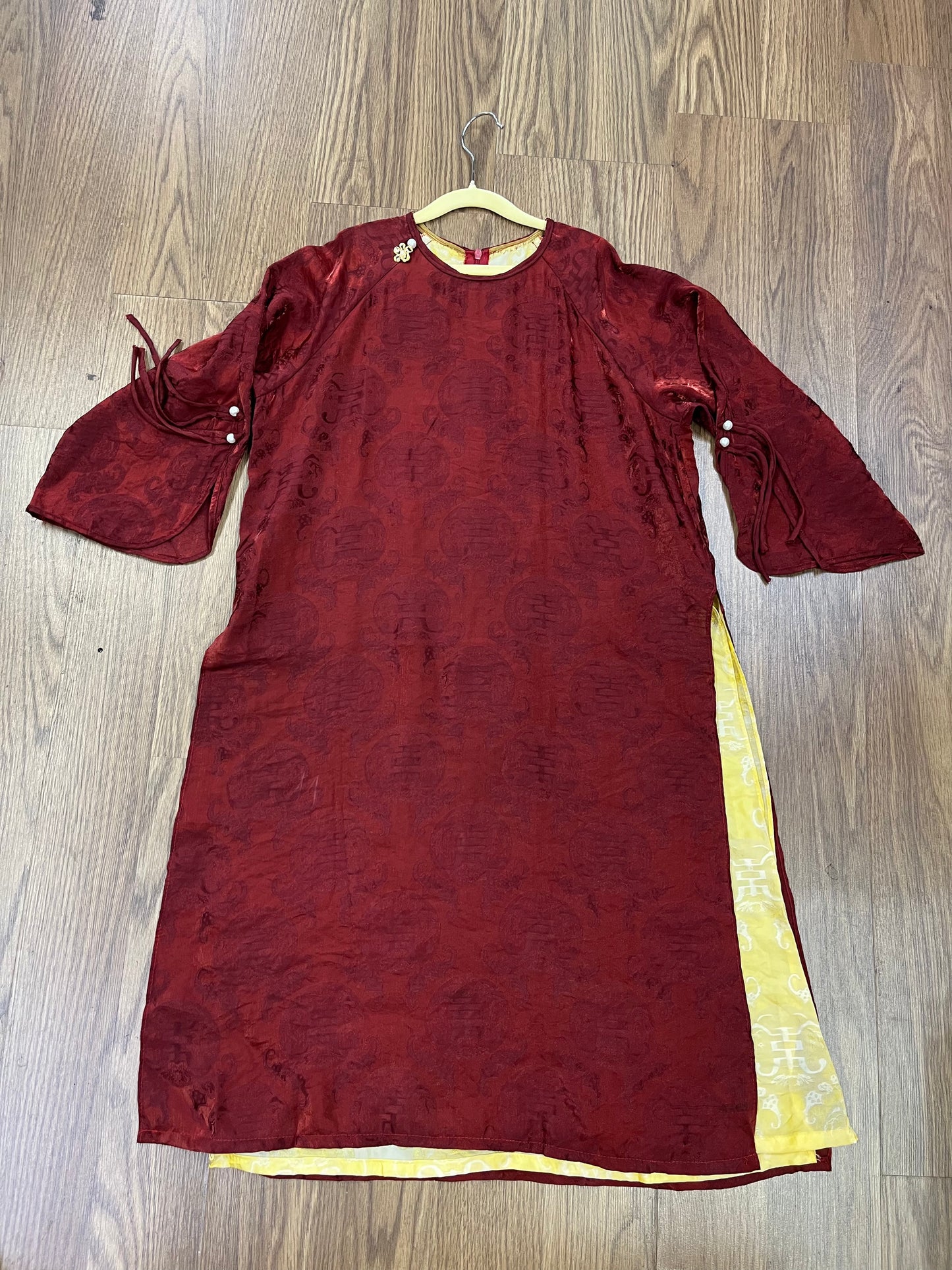 G06 - Girl’s Set Áo Dài Tơ Tencel Thọ Dơi 4 Tà Nâu Đỏ/Vàng (kèm quần)