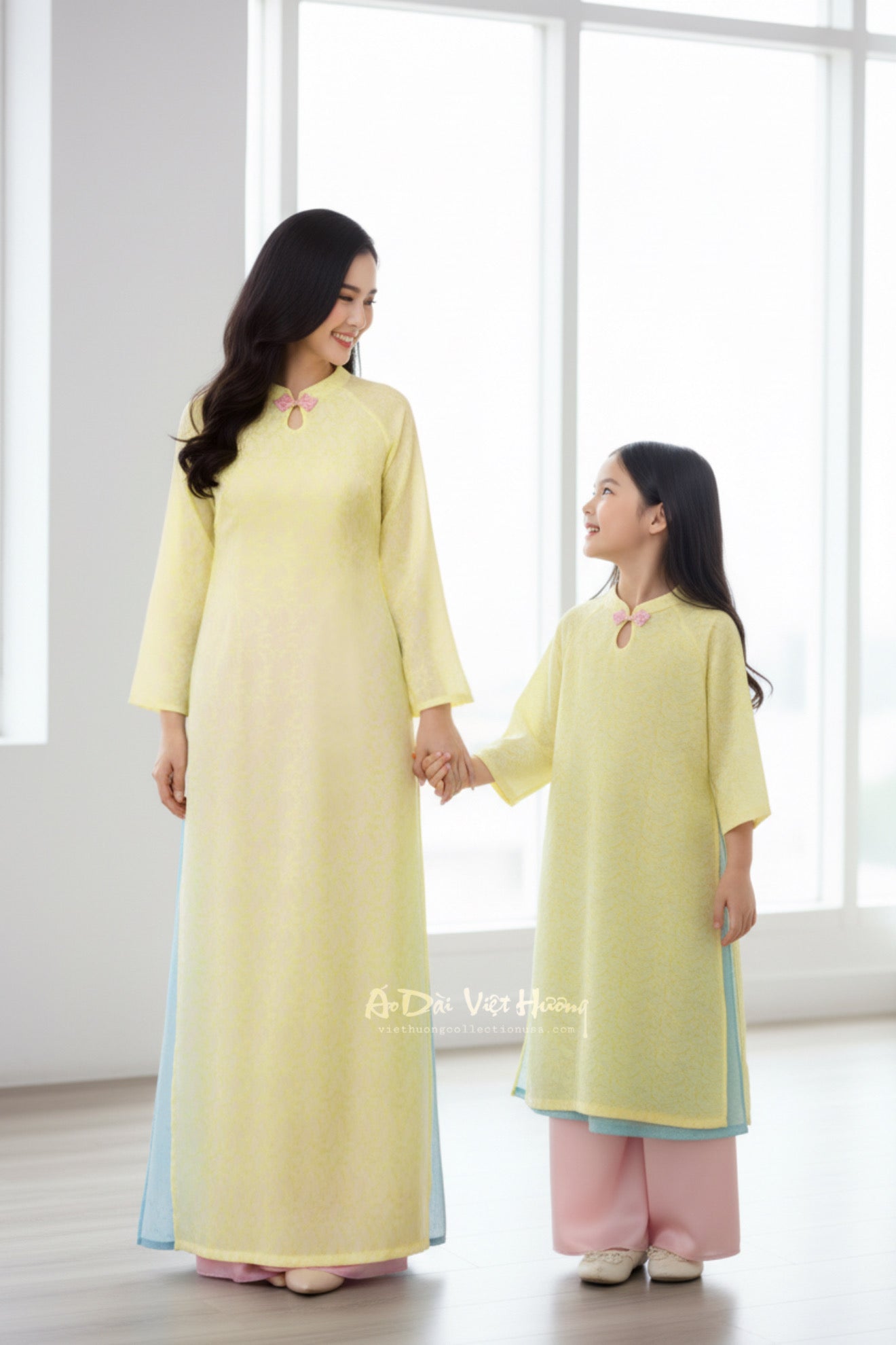 G5 - Girl’s Áo Dài Gấm 4 Tà (Áo only)
