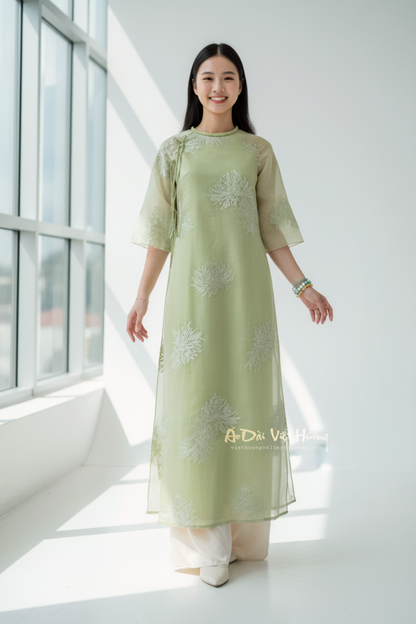 A101 - Set Áo Dài Tơ Thêu Hoa Cúc Green (kèm quần nude)