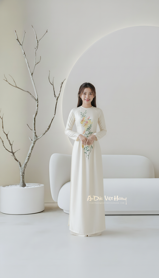 A36 - Áo Dài Lụa Valentino Nude Thêu Hoa Cúc
