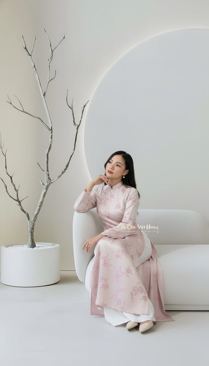 A20 - Áo Dài Cách Tân Suông Gấm Hồ Điệp Vân Nổi