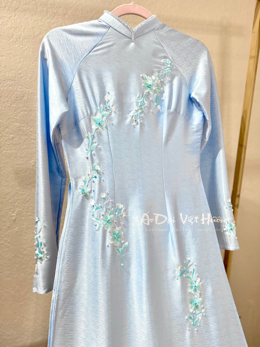 A93 - Áo Dài Gấm Sao Băng Blue Sky Thêu Hoa. Final sale (no return/exchange)
