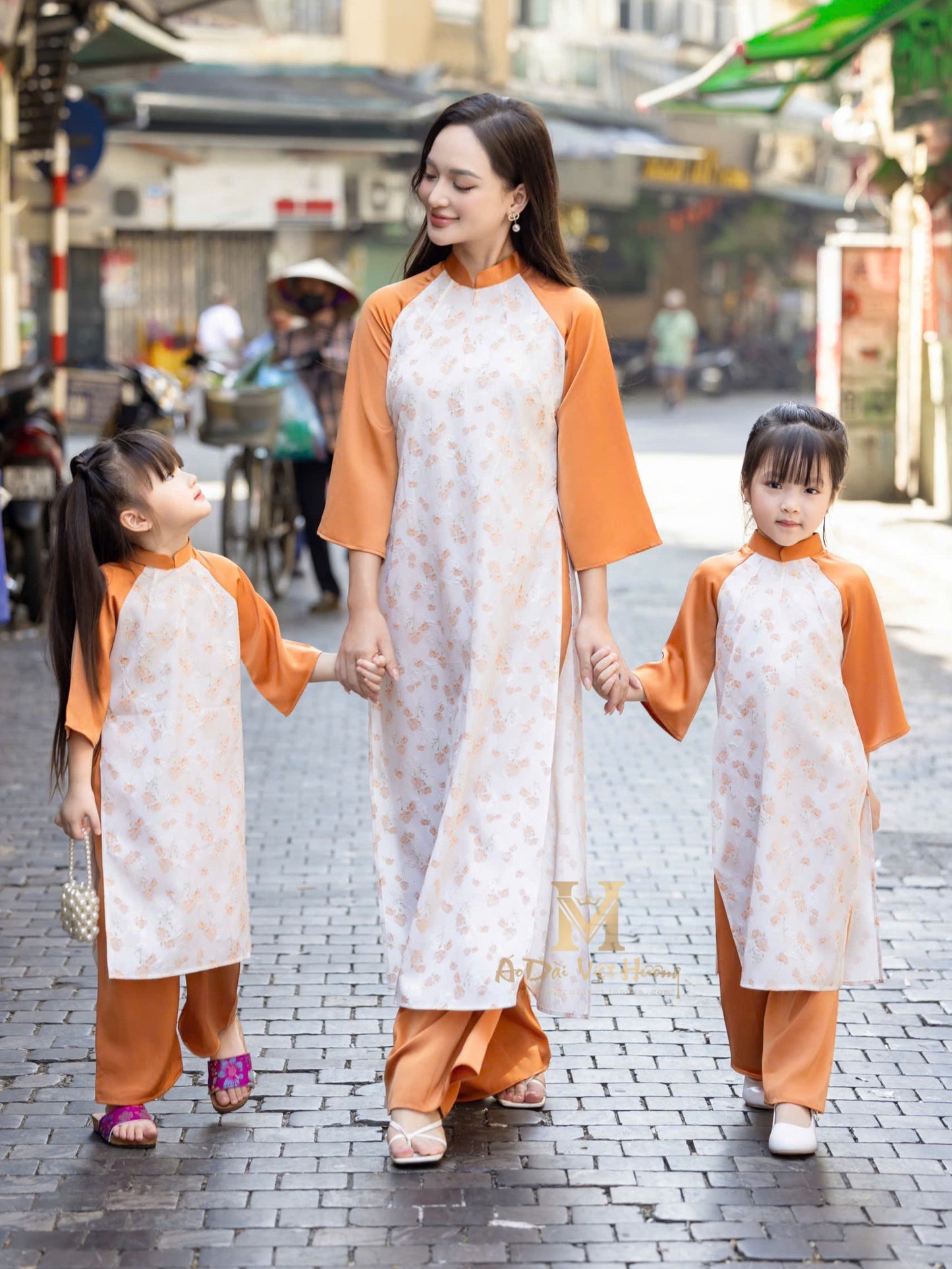 F1 - Orange Little Flowers Women’s Set Áo Dài (Mom & Girl)