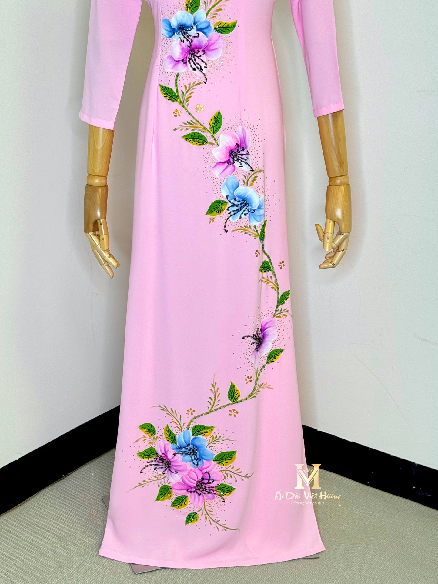 TK176 - Designed Hand-painted Áo Dài Pink. *Display Product (Final Sale)