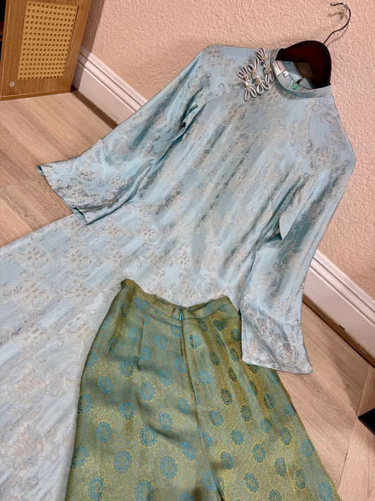 A09 - Áo Dài Dáng Suông Tơ Tằm Nha Xá Light Grey Blue | Áo Only