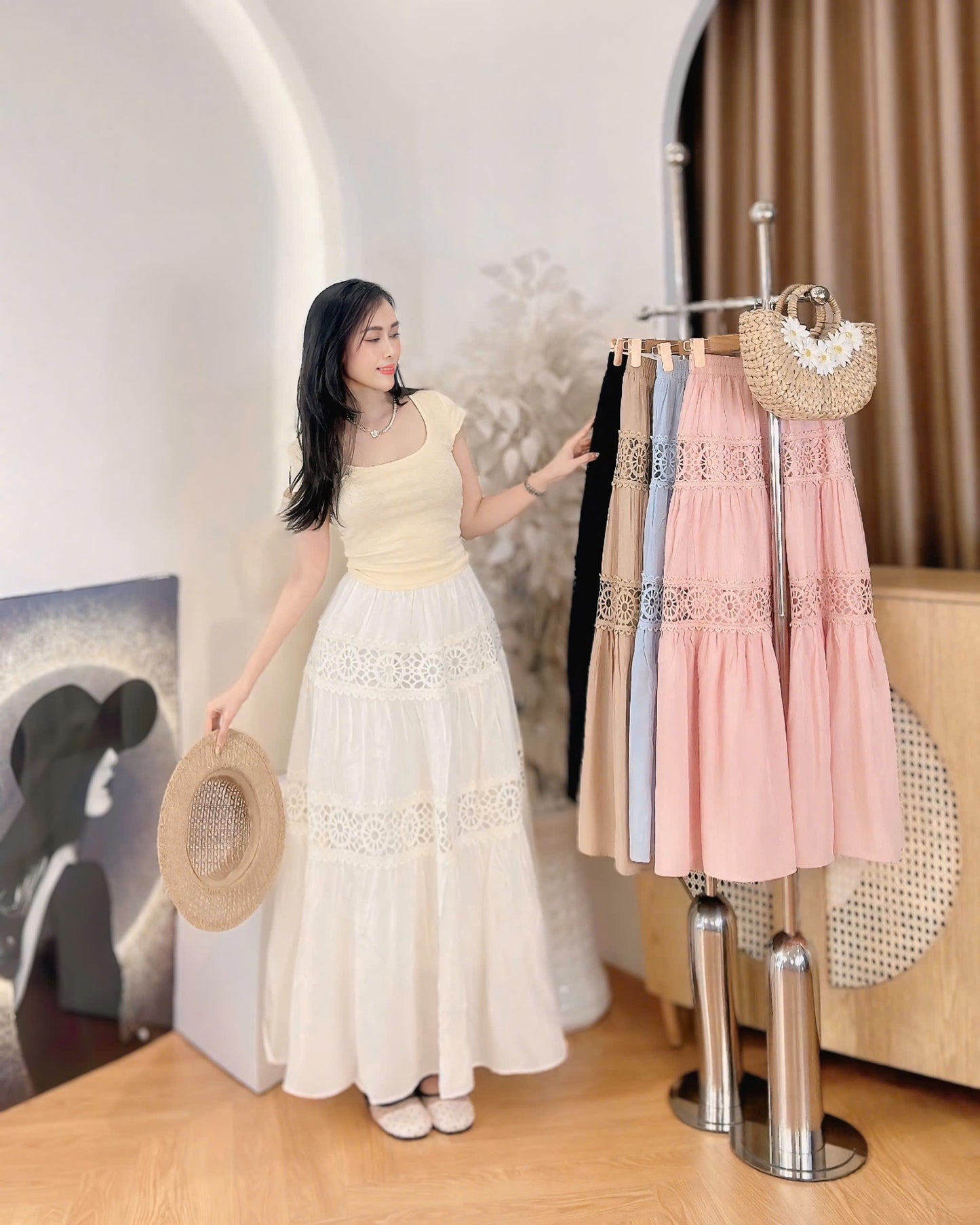S46->50 - Skirt phối Ren