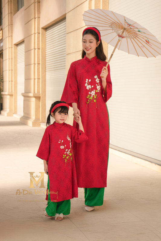 F25 -  Embroidery Red Girl’s Set Áo Dài Thanh An - kèm quần (Family Áo Dài)