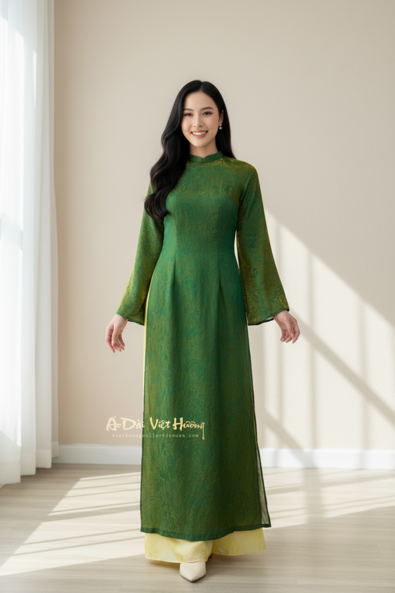 A23 - Áo Dài Tencel Xanh lá ánh Vàng