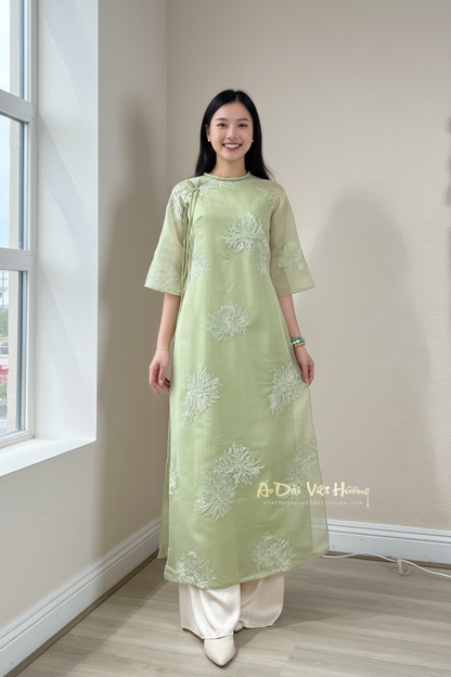 A101 - Set Áo Dài Tơ Thêu Hoa Cúc Green (kèm quần nude)