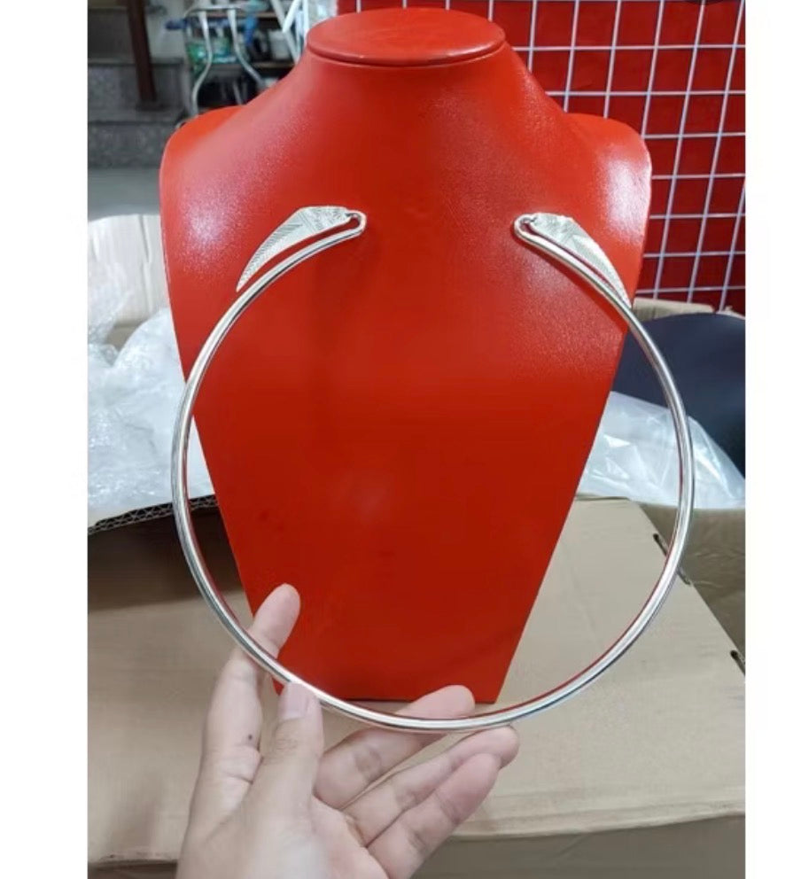 Kiềng Cổ Bạc Hở