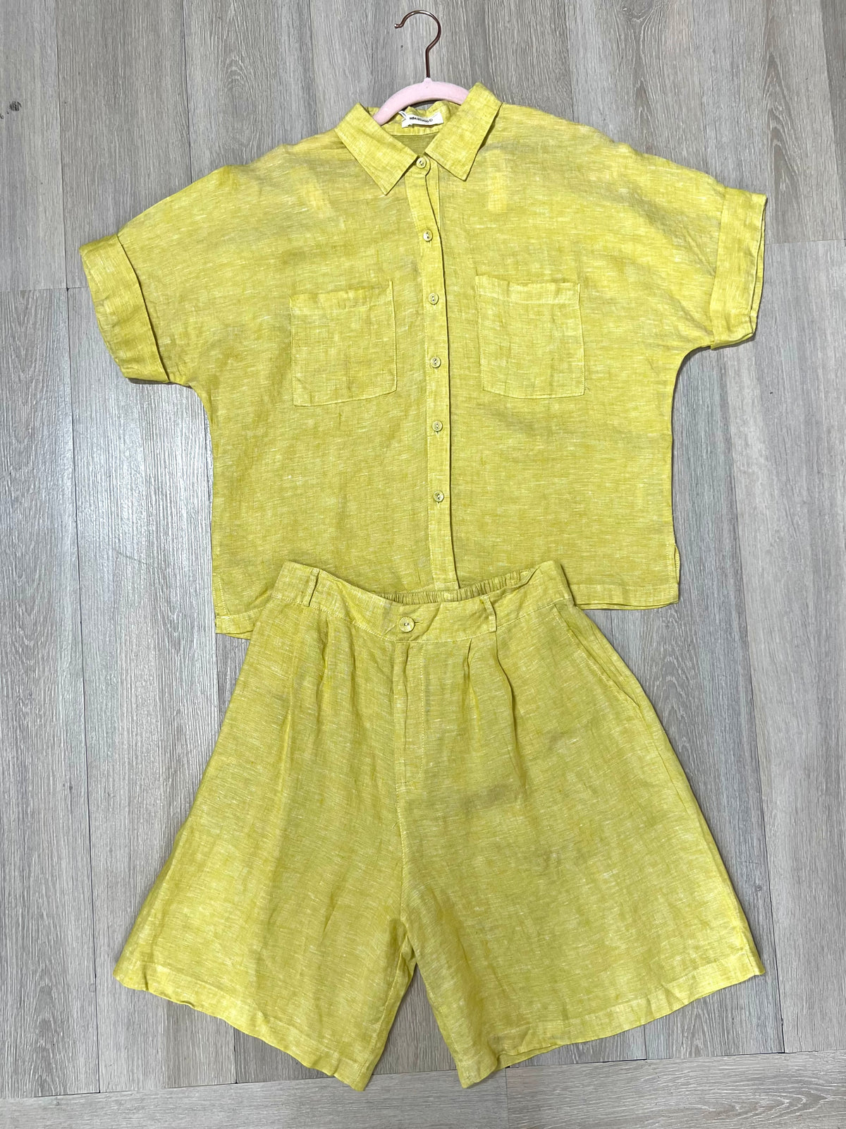 L21->27 - Set 100% Linen Short. Final sale (no return/exchange).