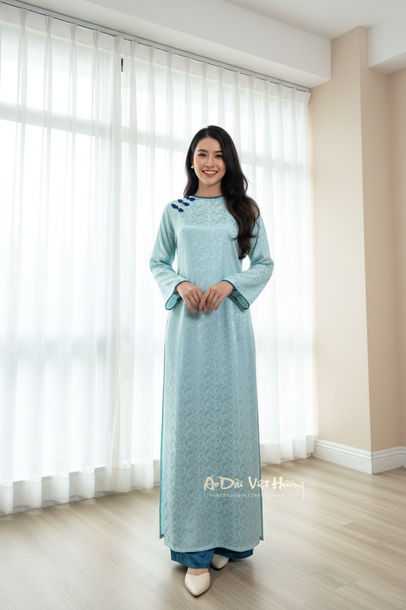 A108 - Set Áo Dài Gấm Sò Light Blue (kèm quần gấm)