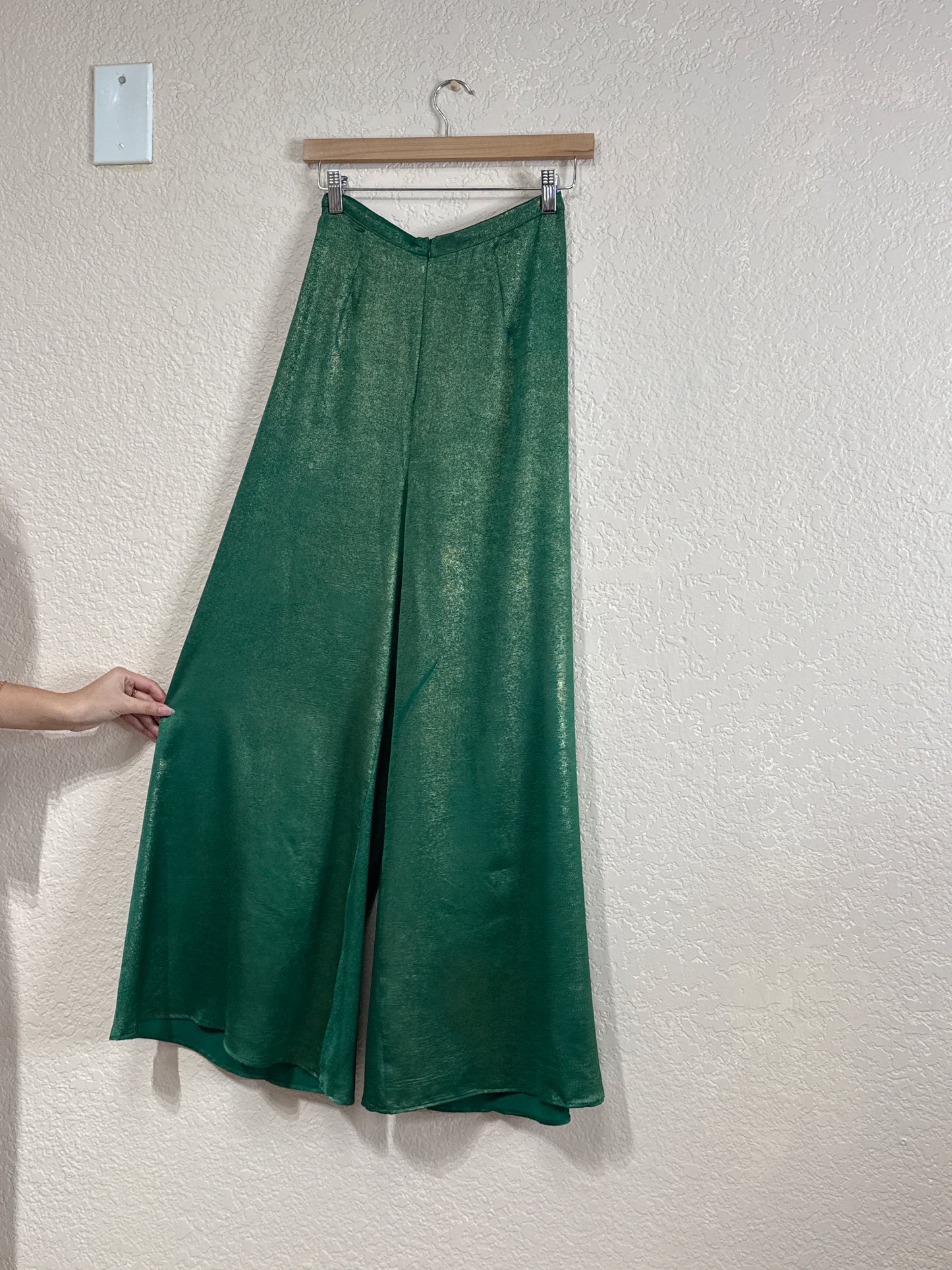 R43 - Regular Pants Nhũ Thạch Anh Green