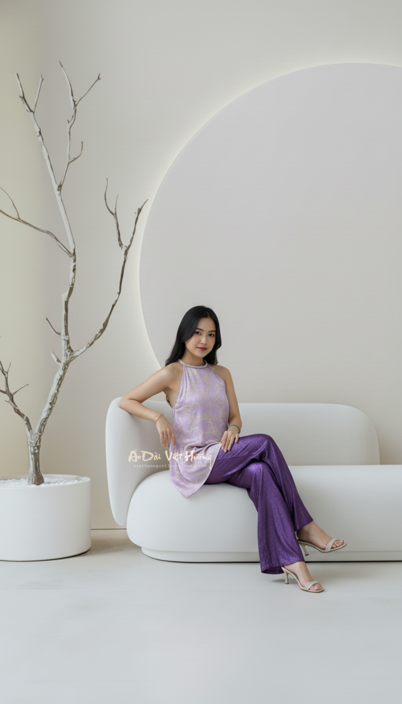 A76 - Áo Yếm Gấm Tím Cà Gấm Hoa Tigon