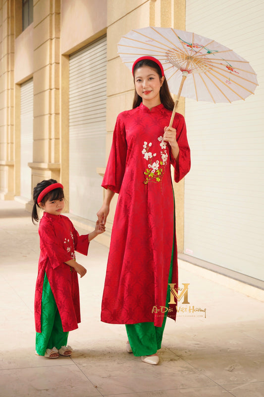 F23 - Embroidery Red Women’s Set Áo Dài Thanh An - kèm quần (Family Áo Dài)