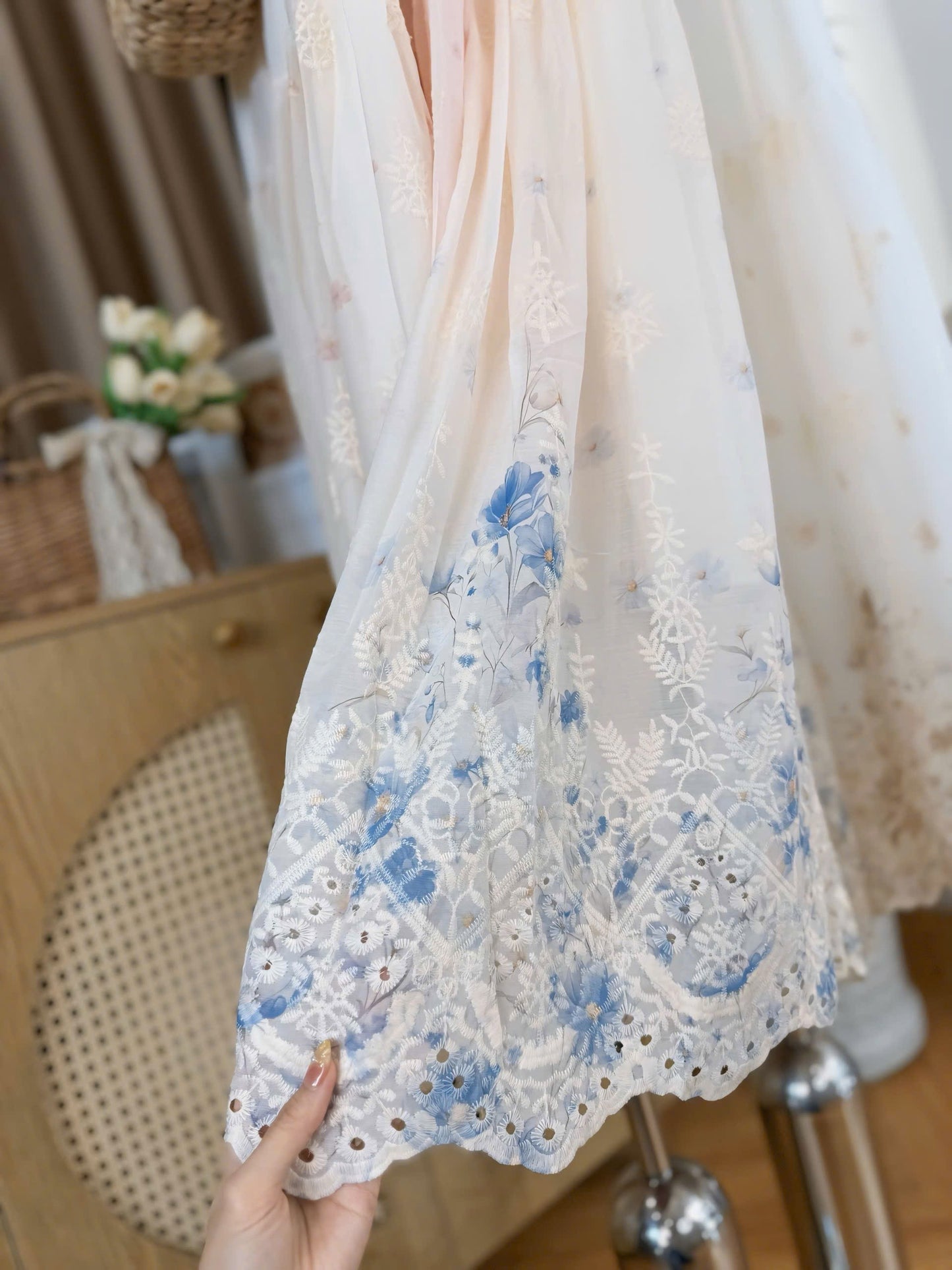 S33->36- Skirt Voan Thêu