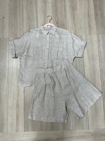 L21->27 - Set 100% Linen Short. Final sale (no return/exchange).