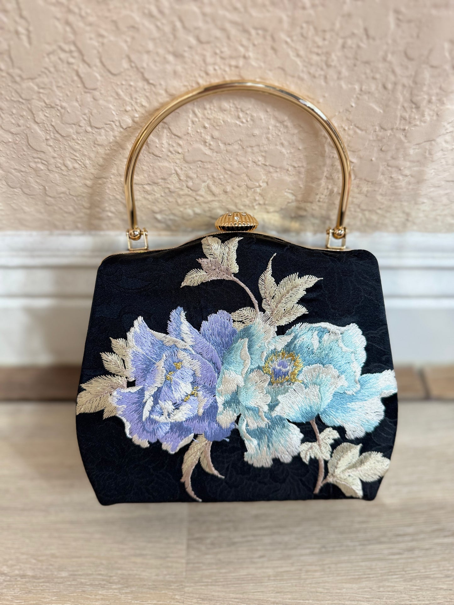 T30/31/32/33 - Handmade Bag - Túi xách thủ công Đen Thêu Hoa