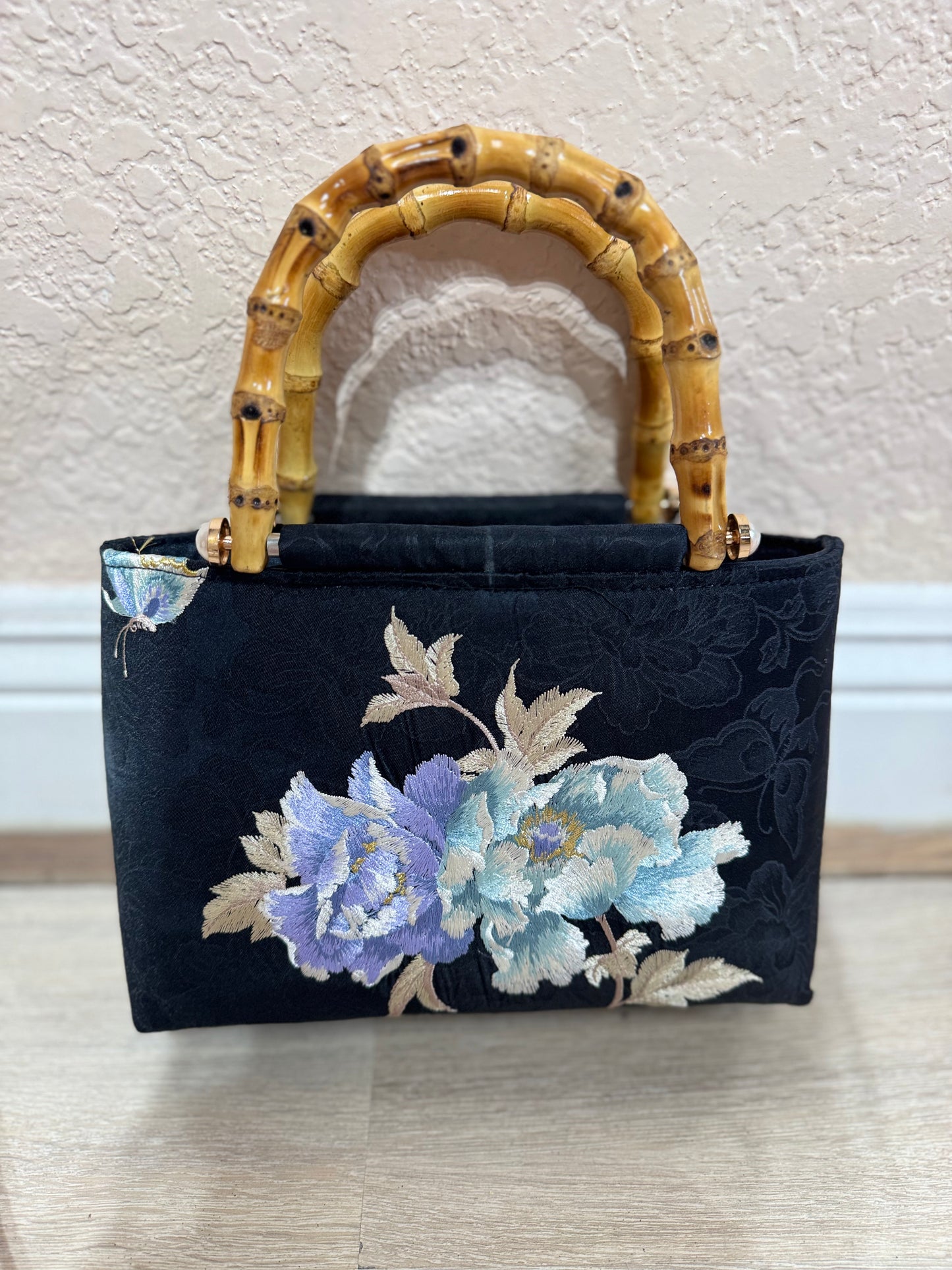 T30/31/32/33 - Handmade Bag - Túi xách thủ công Đen Thêu Hoa