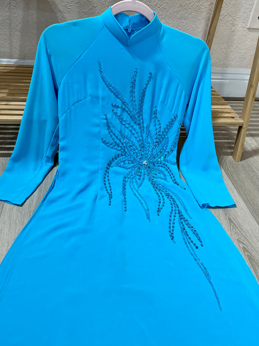 AD1 - Áo Dài Chiffon 4 Tà Kết hạt cùng tông Blue Sky. Final sale (no return/exchange).