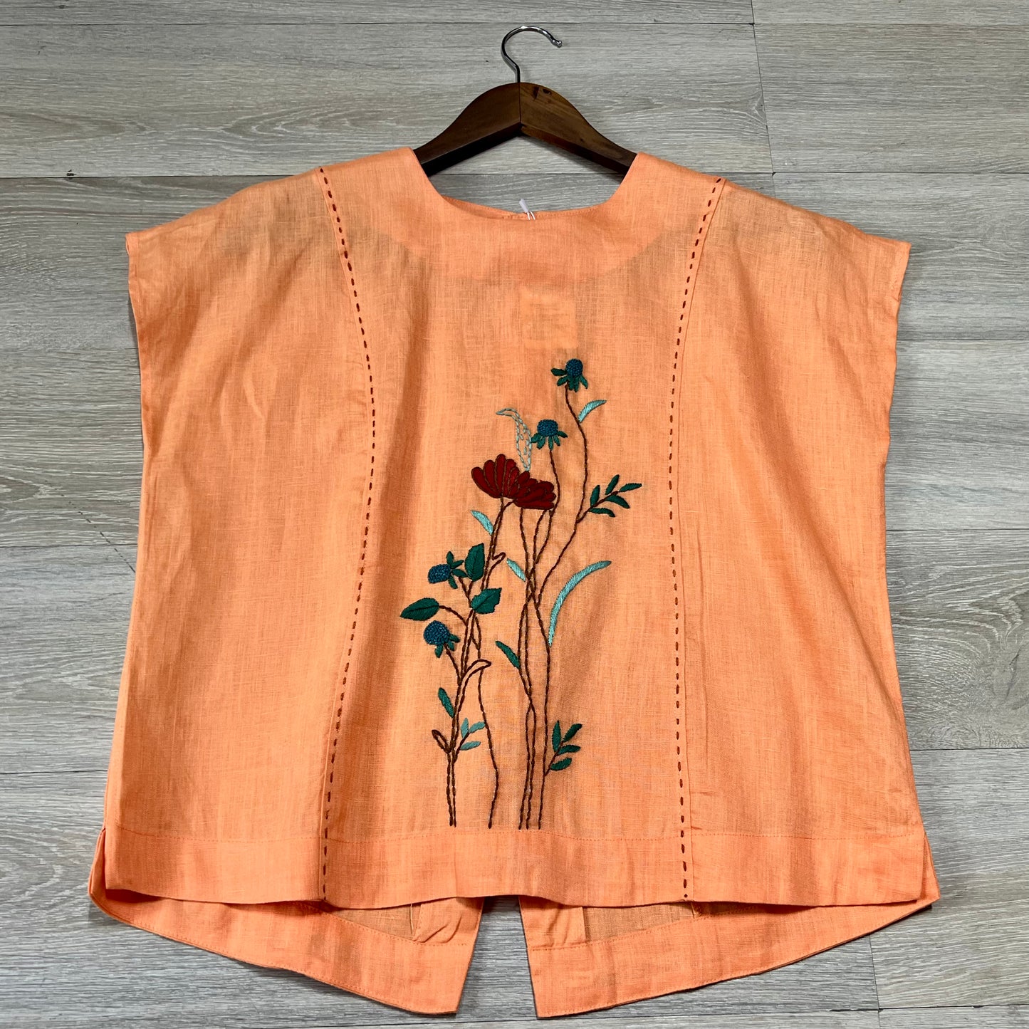 L47->L51 - Áo Linen Tưng Pre Thêu Tay