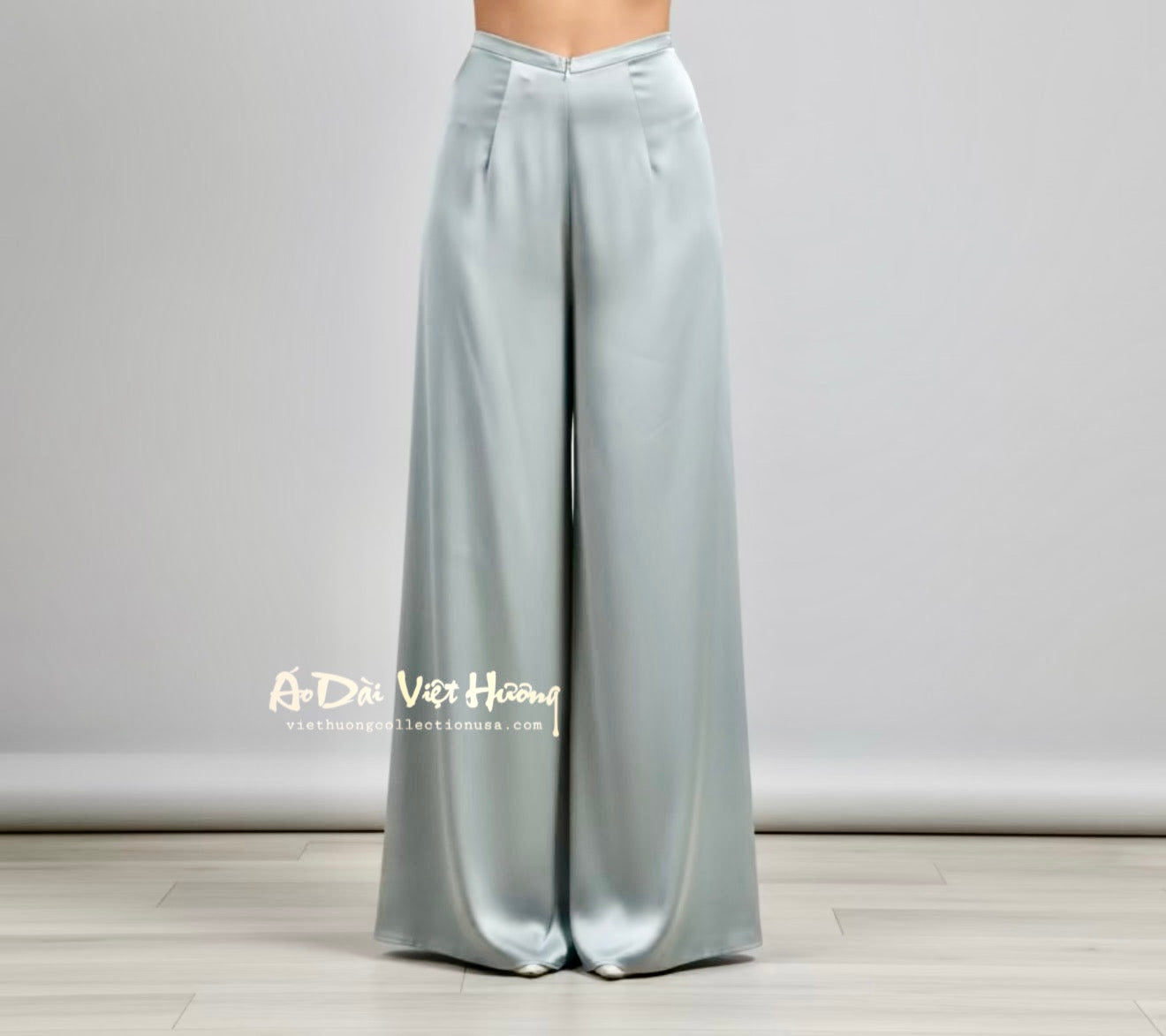 R24 - Silver Flared Pants Tô Châu Silk | Quần Ống Xéo