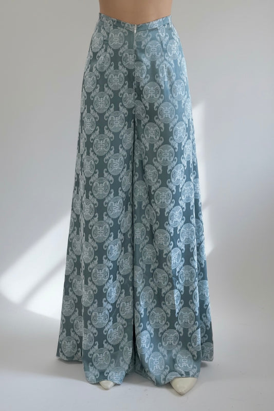 R23 - Flared Pants Gấm Thọ Dơi | Quần Ống Xéo.