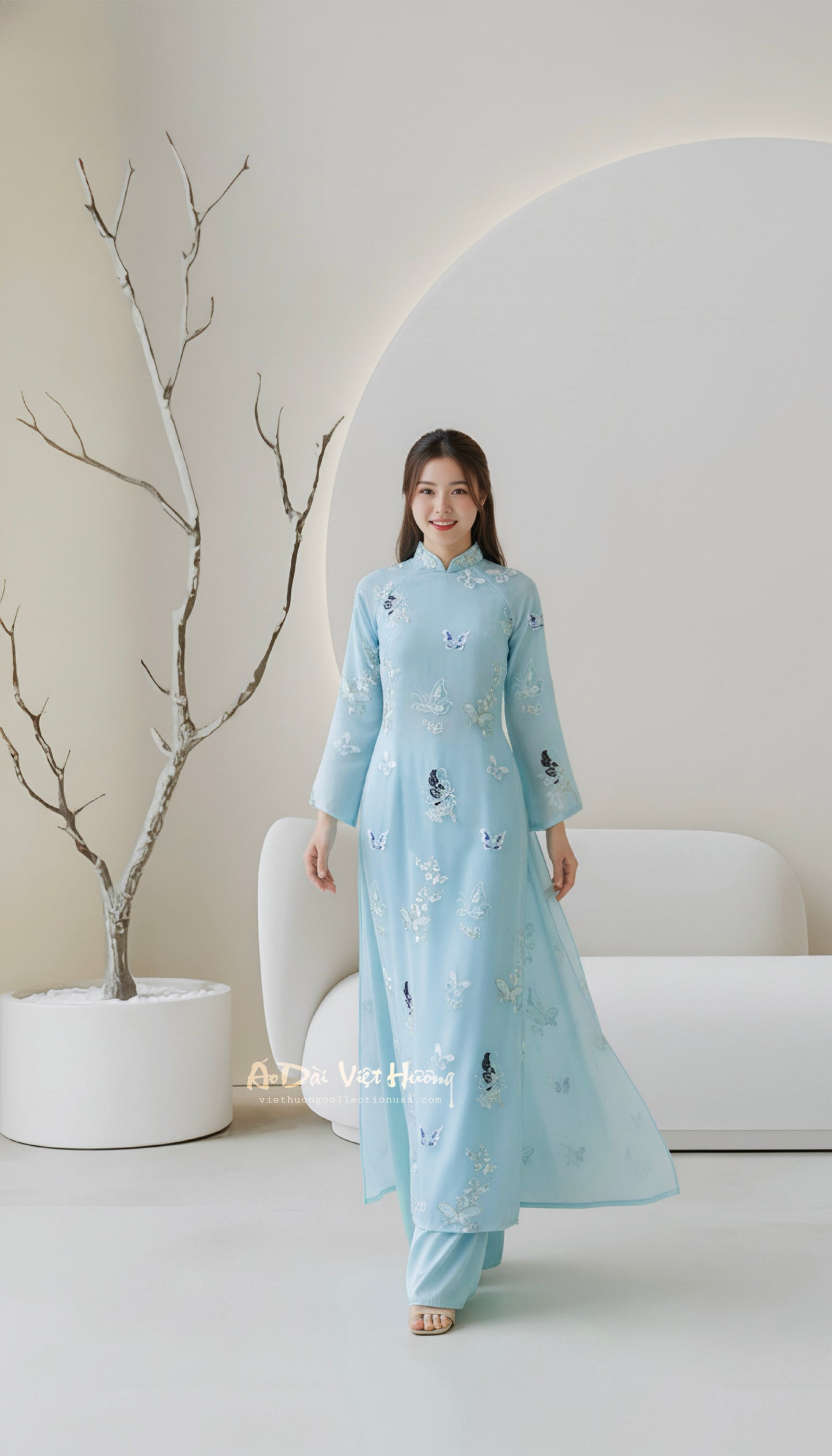 A54 - Áo Dài Dáng Suông Tơ 4 Tà Thêu Hồ Điệp Blue Sky (Cổ 3cm)