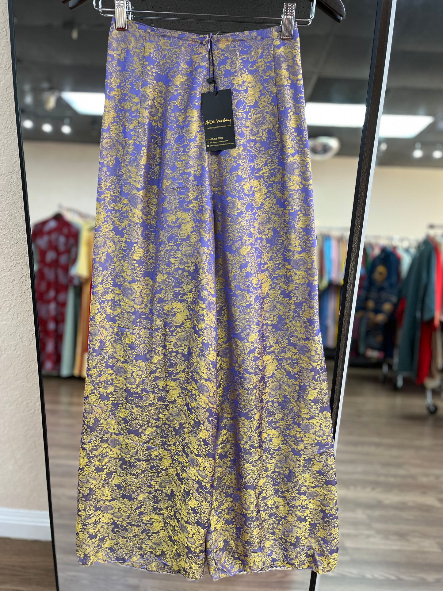 R53 - Regular Pants Gấm Hai Da Tím Ánh Vàng