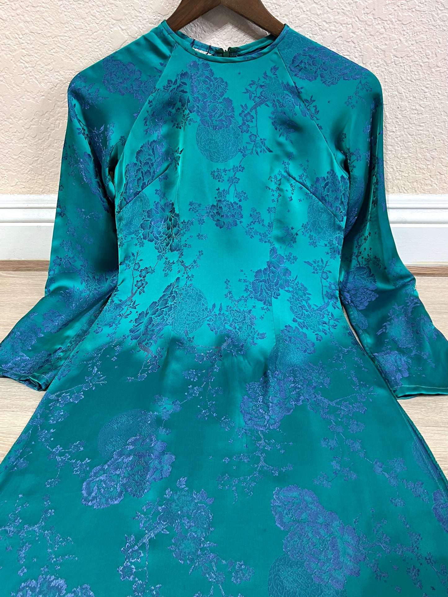 AD52 - Áo Dài Lụa Hai Da Xanh (Cổ Tròn) | Áo Only