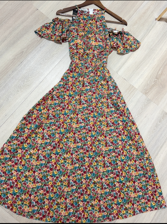 D9 - Đầm Cổ Yếm Trễ Vai Hoa Nhí