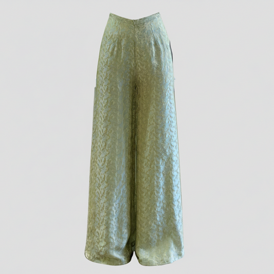 R25 - Regular Pants Nha Xá Silk | Quần Ống Xéo