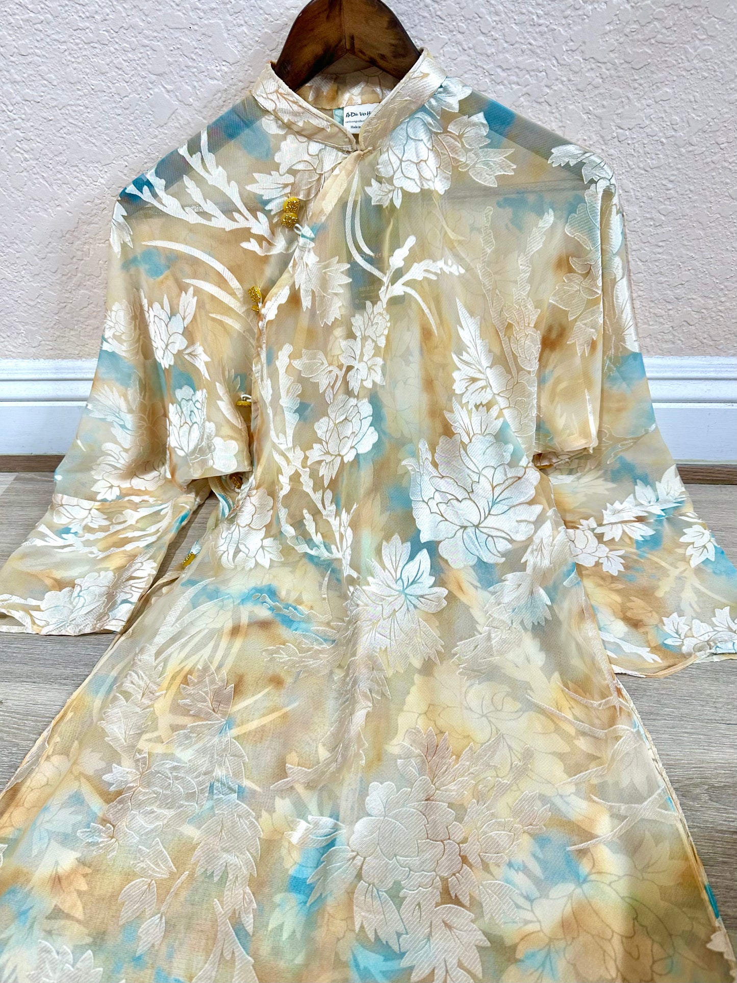 A25 - Áo Dài Choàng Tơ Rayon