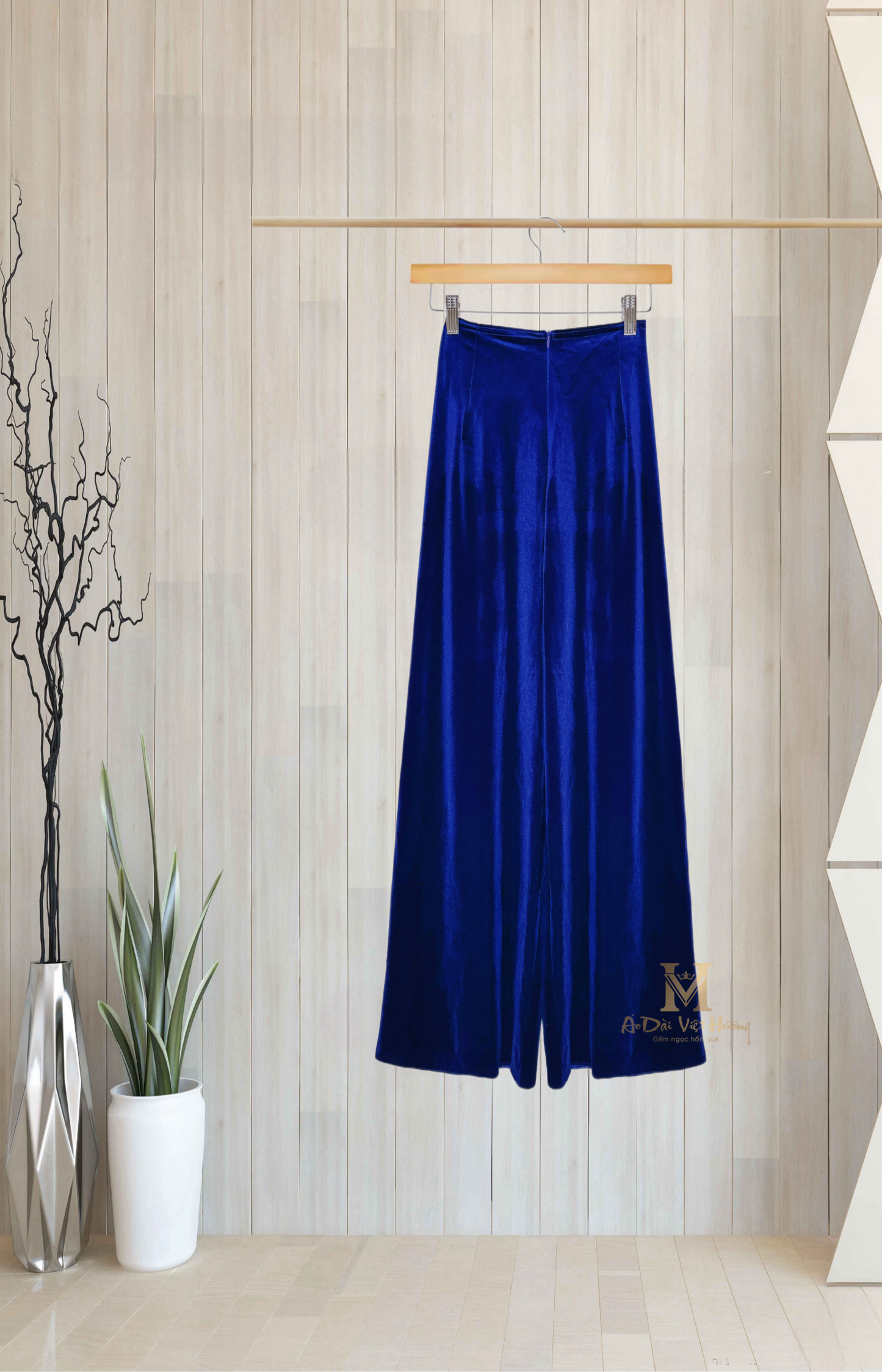653 - Cobalt Blue Regular Velvet Pants (Quần Ống Thường Nhung Xanh Coban)