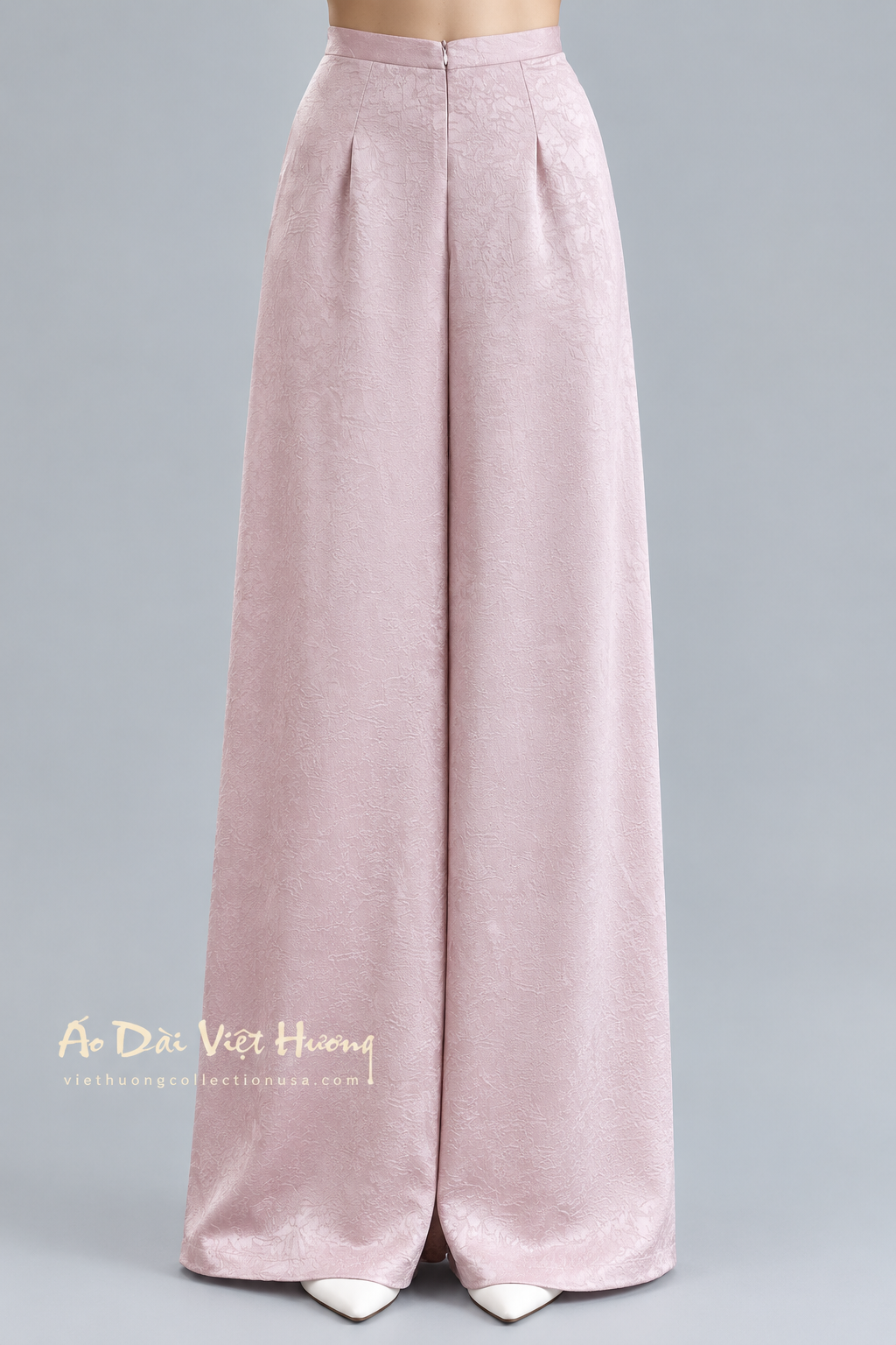 R62 - Flared Pants Tiêu Giao Silk. Final sale (no return/exchange)