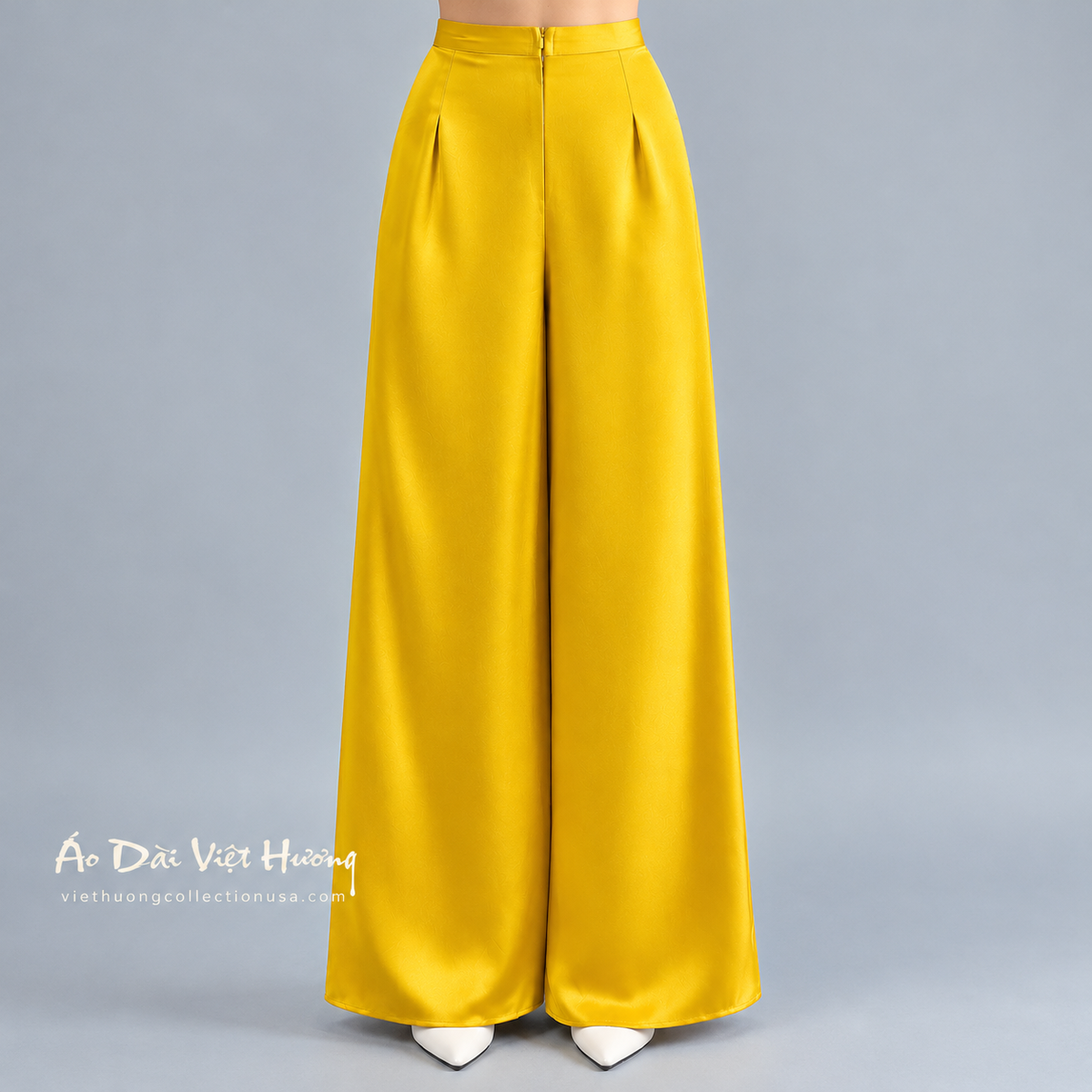 R60 - Flared Pants Tô Châu Silk Gold | Quần Ống Xéo