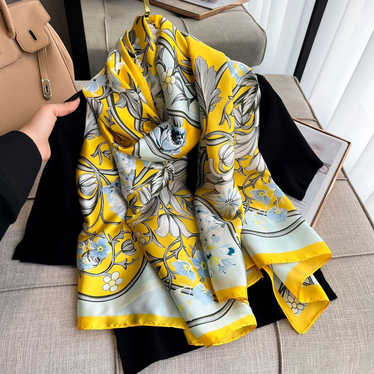 K34 - Silk Scarf Yellow/Silver