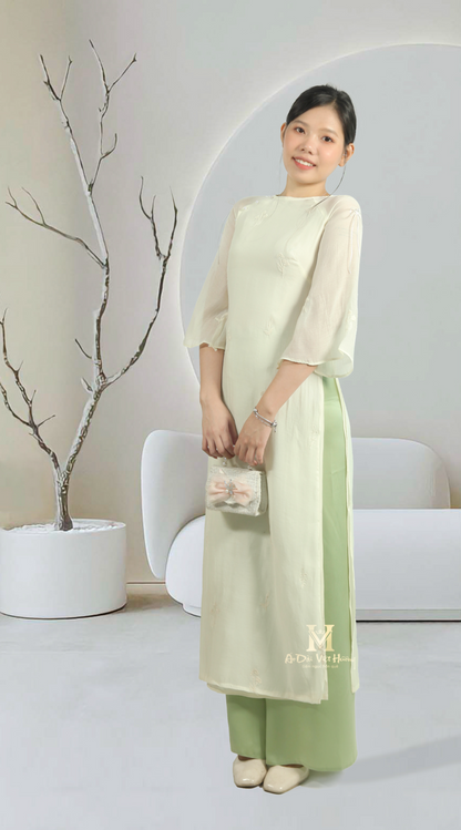 231 - Modernized Ivory/Green Embroidery Set Tunic Áo Dài (Bộ Áo Dài Cách Tân Dáng Suông Kem/Xanh Thêu Hoa Kèm Quần)