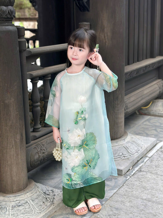 G7 - Set Áo Dài Bé Gái Tơ 4 Tà Hoa Sen (kèm quần)