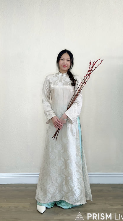 A04 - Set Áo Dài Tơ Tằm Nha Xá Thọ Dơi Kem + Quần Xanh Ngọc