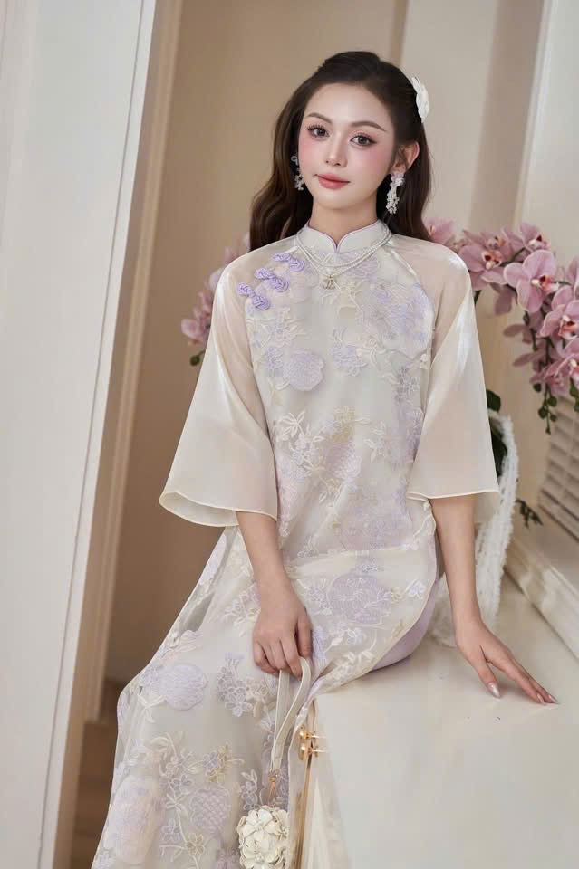 M8 - Áo Dài Cách Tân Tơ Thêu 4 Tà Tím | Áo Only