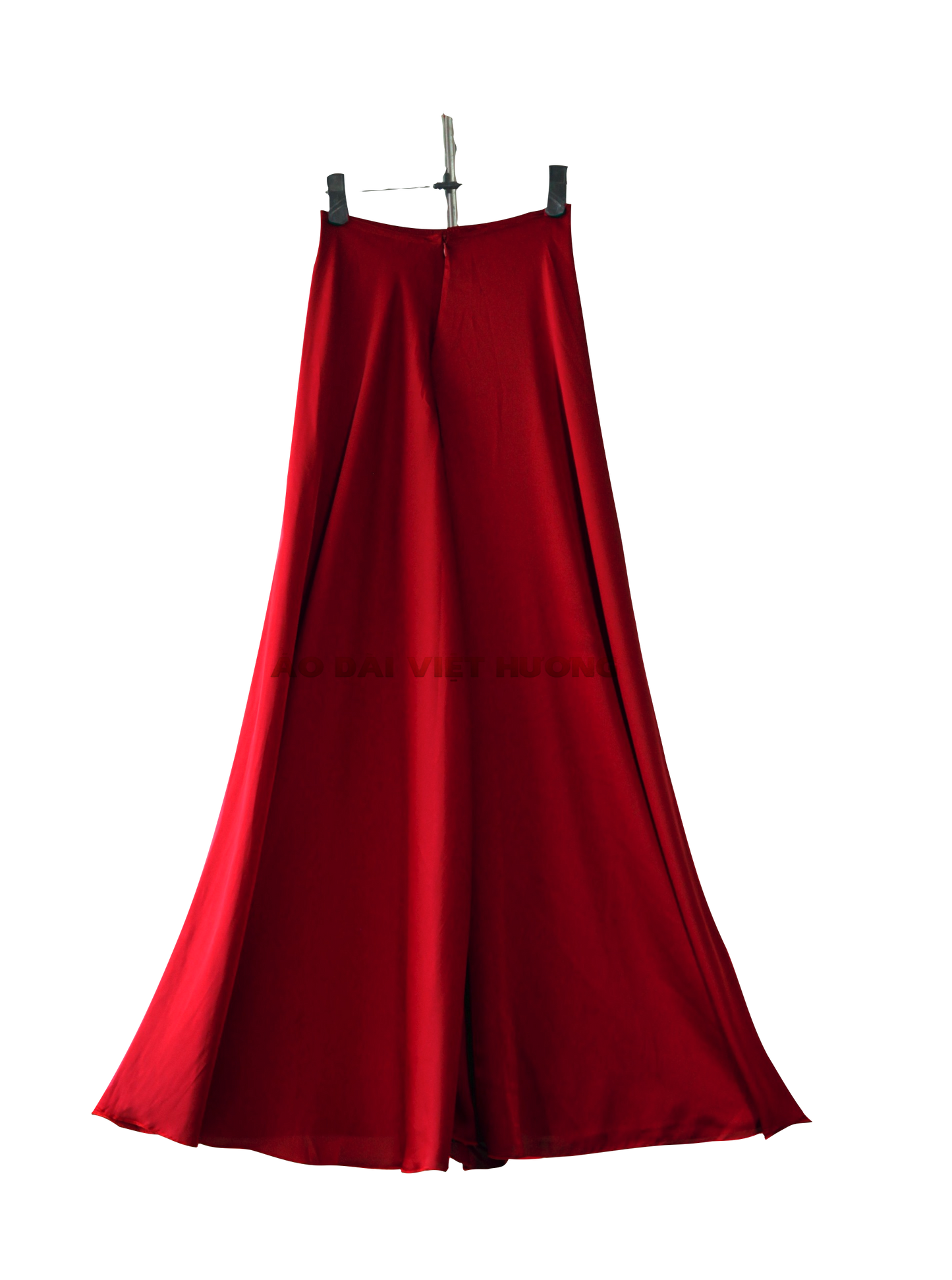 506 - Quần Váy Lụa Thái Tuấn Đỏ Carmine (Quần Váy Ống Xéo Lụa Thái Tuấn Đỏ Đô)